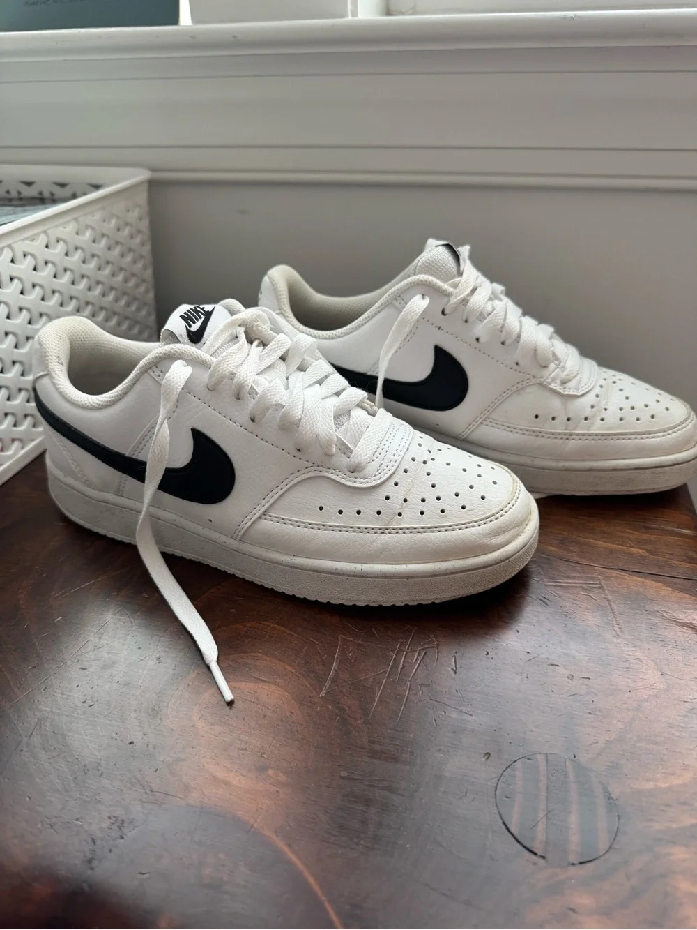 Nike classic court